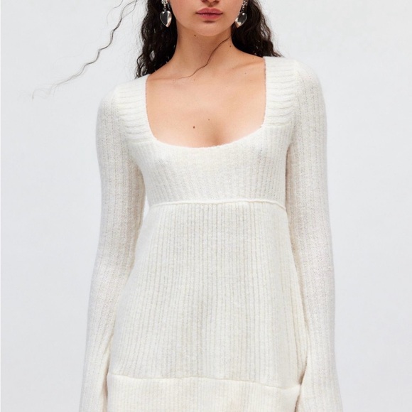 Urban Outfitters Kimchi Blue Ivory and Sky Patterned Babydoll Ruffle Sweater - Picture 7 of 7